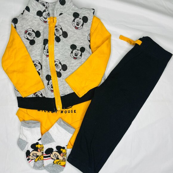 Infant Boys 4 Piece Set - Picture 13 of 13